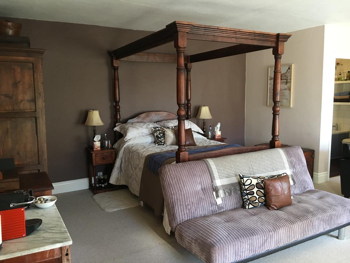 The Clytha Arms Hotell Abergavenny Exteriör bild