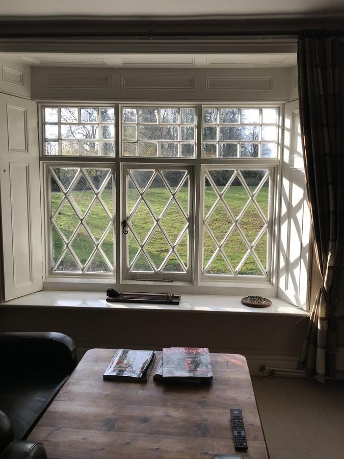 The Clytha Arms Hotell Abergavenny Exteriör bild